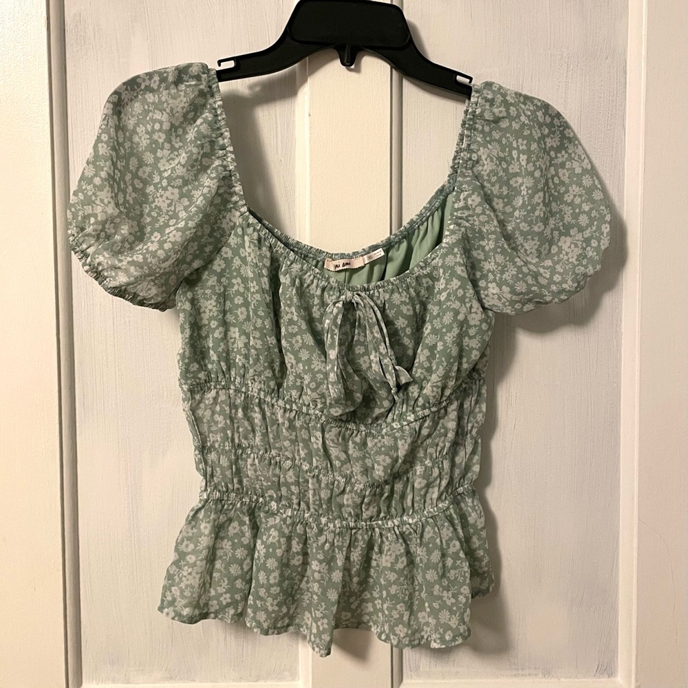 mi ami Green Floral Blouse